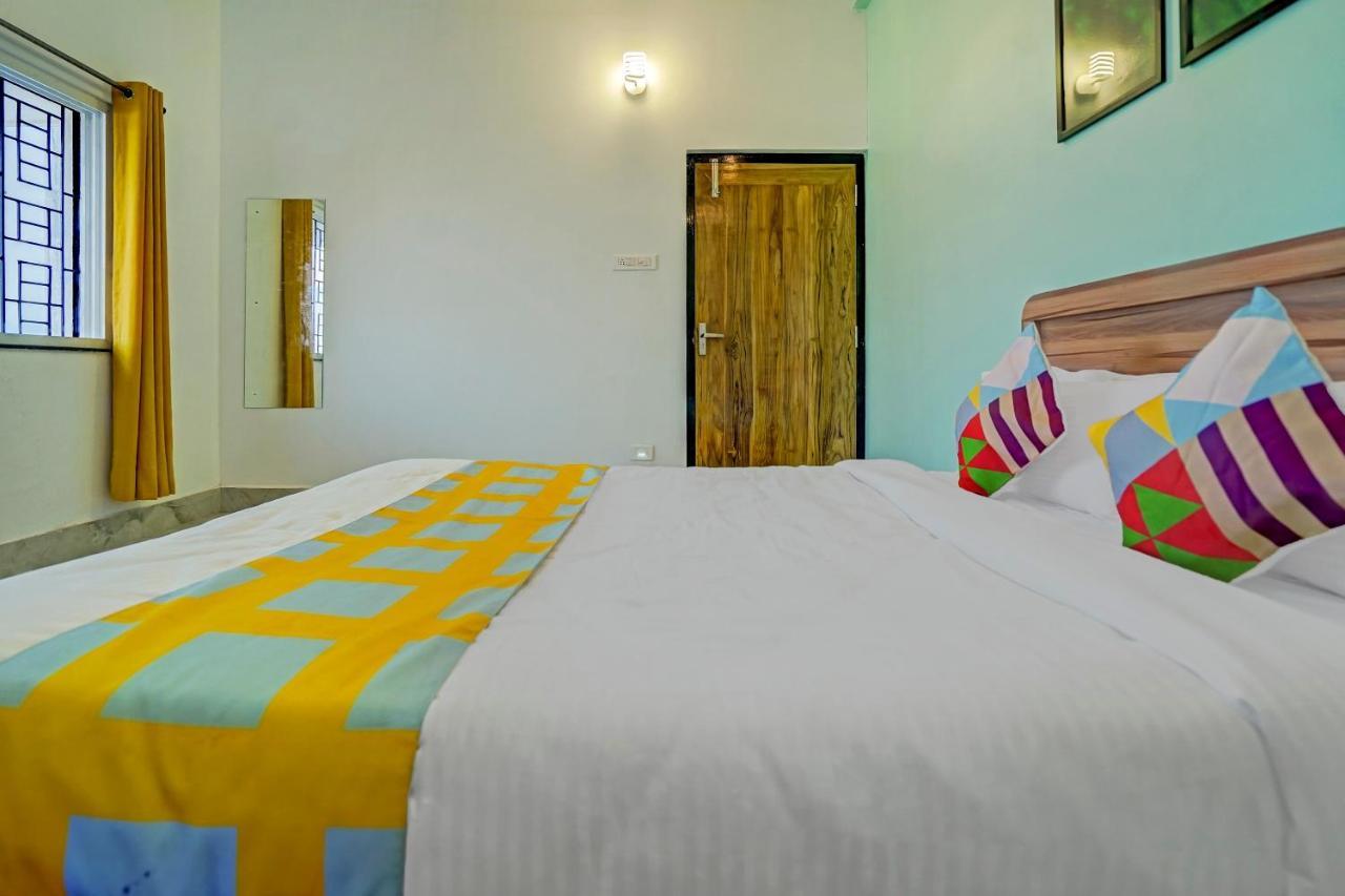 OYO 79233 Hotel Hive Stays Kochi Exterior foto